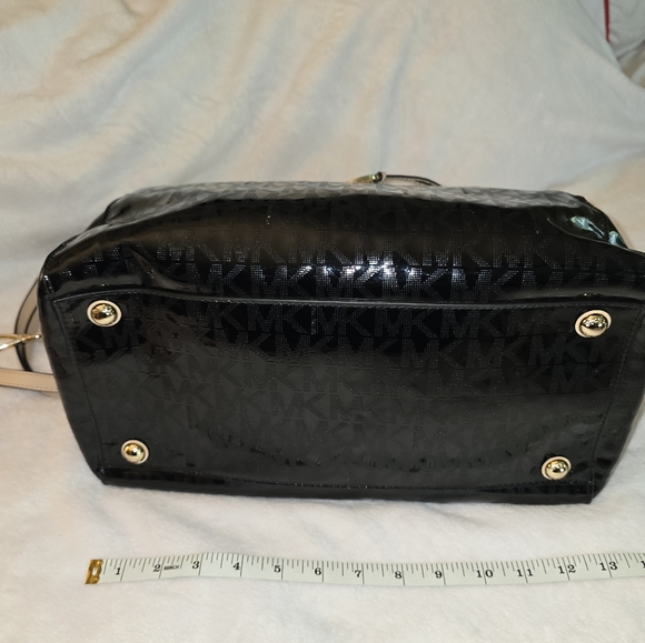 Michael Kors Handbag - Picture 4 of 5